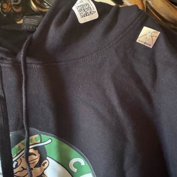 Boston Celtics Black Hoodie - Picture 3 of 5